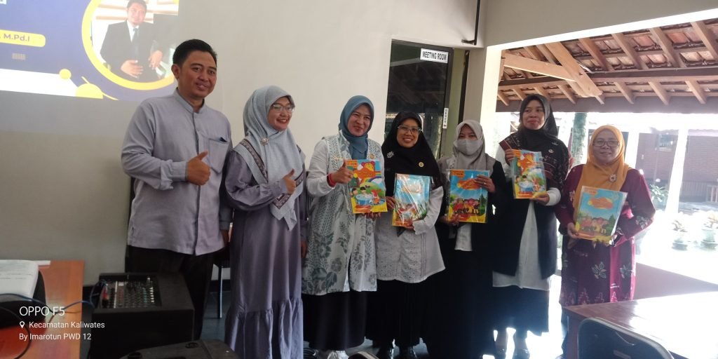 Ketua YPI Ulul Albab Sampaikan Strategi Pengelola Lembaga Unggul Pada Pertemuan Rutin KKRA Se-Kabupaten Jember